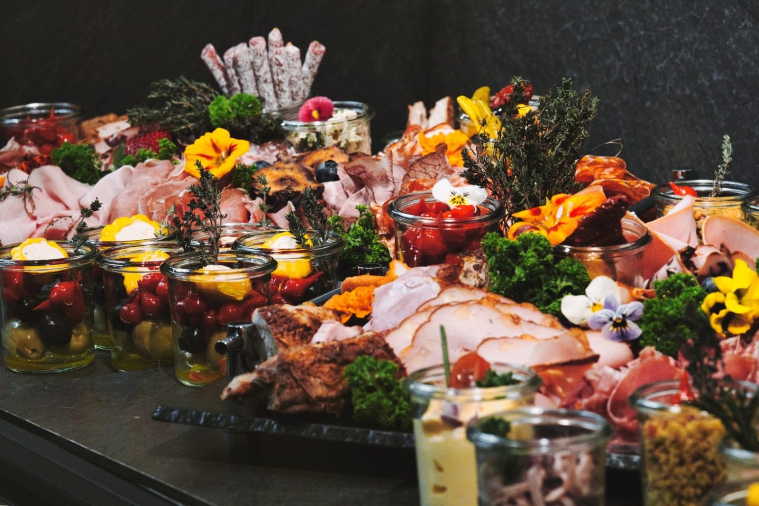 A7300967 (Large)-min